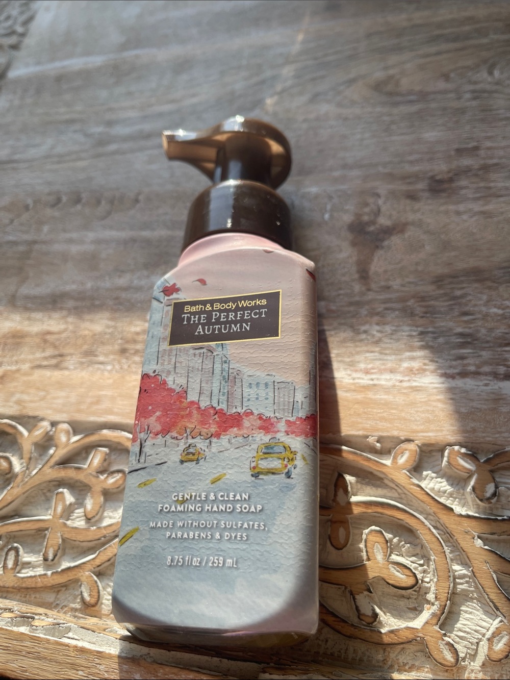 Bath & Body Works The Perfect Autumn Foaming Hand Soap - Pink & Brown Pump